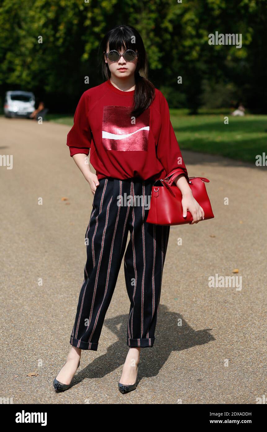 Spring summer 2014 burberry hi res stock photography and images