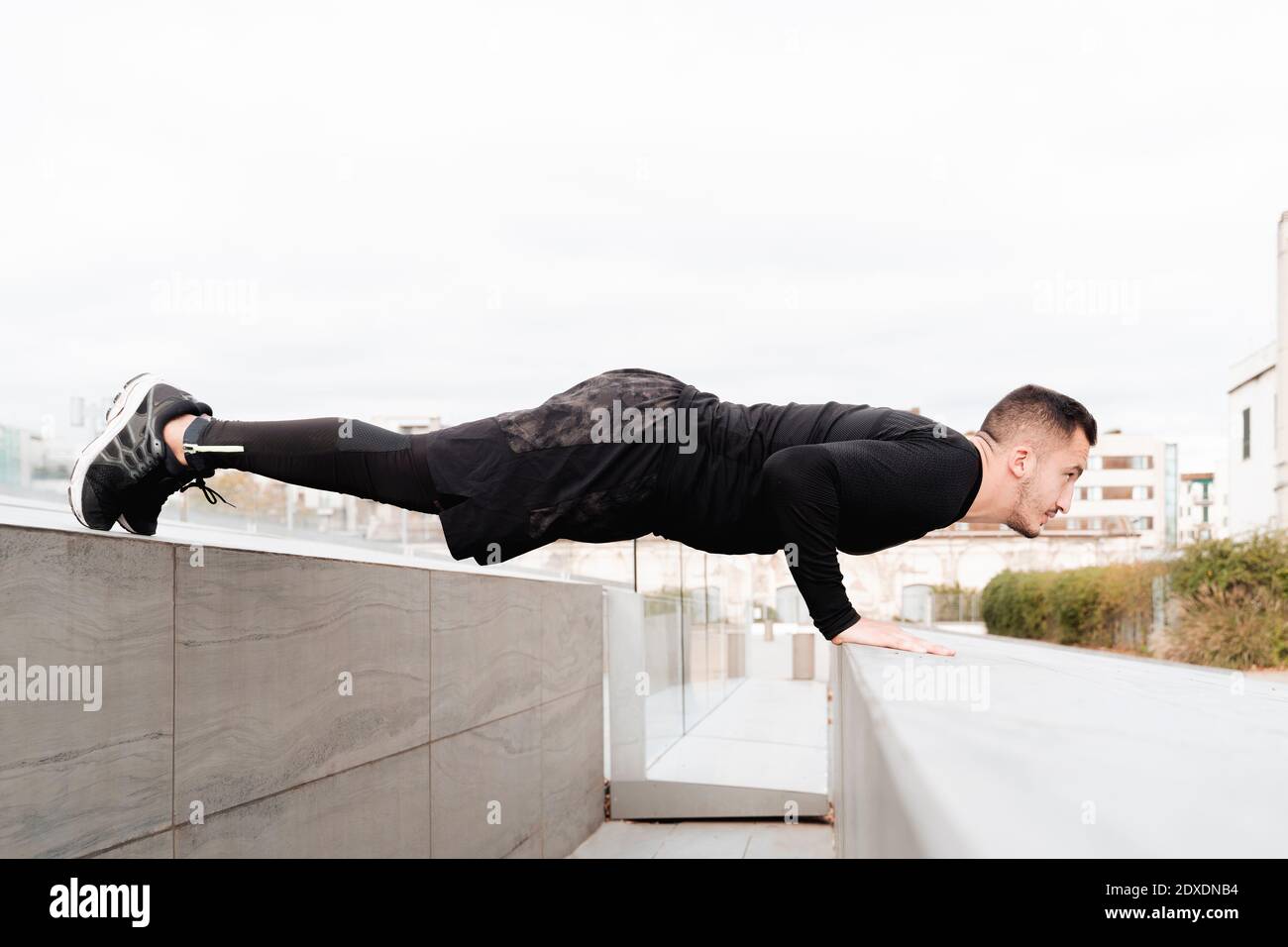Wall push ups hi-res stock photography and images - Alamy