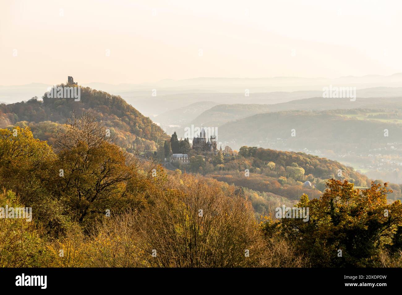 Germany, North Rhine-Westphalia, Konigswinter, Schloss Drachenburg in foggy autumn morning Stock Photo