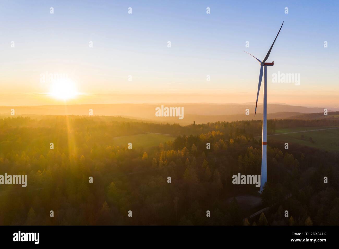 Deutschland, Baden-Württemberg, Schurwald, Wald, Windpark, Luftbild, Windenergieanlage, Windrad, Windenergie, Sonnenuntergang Stock Photo