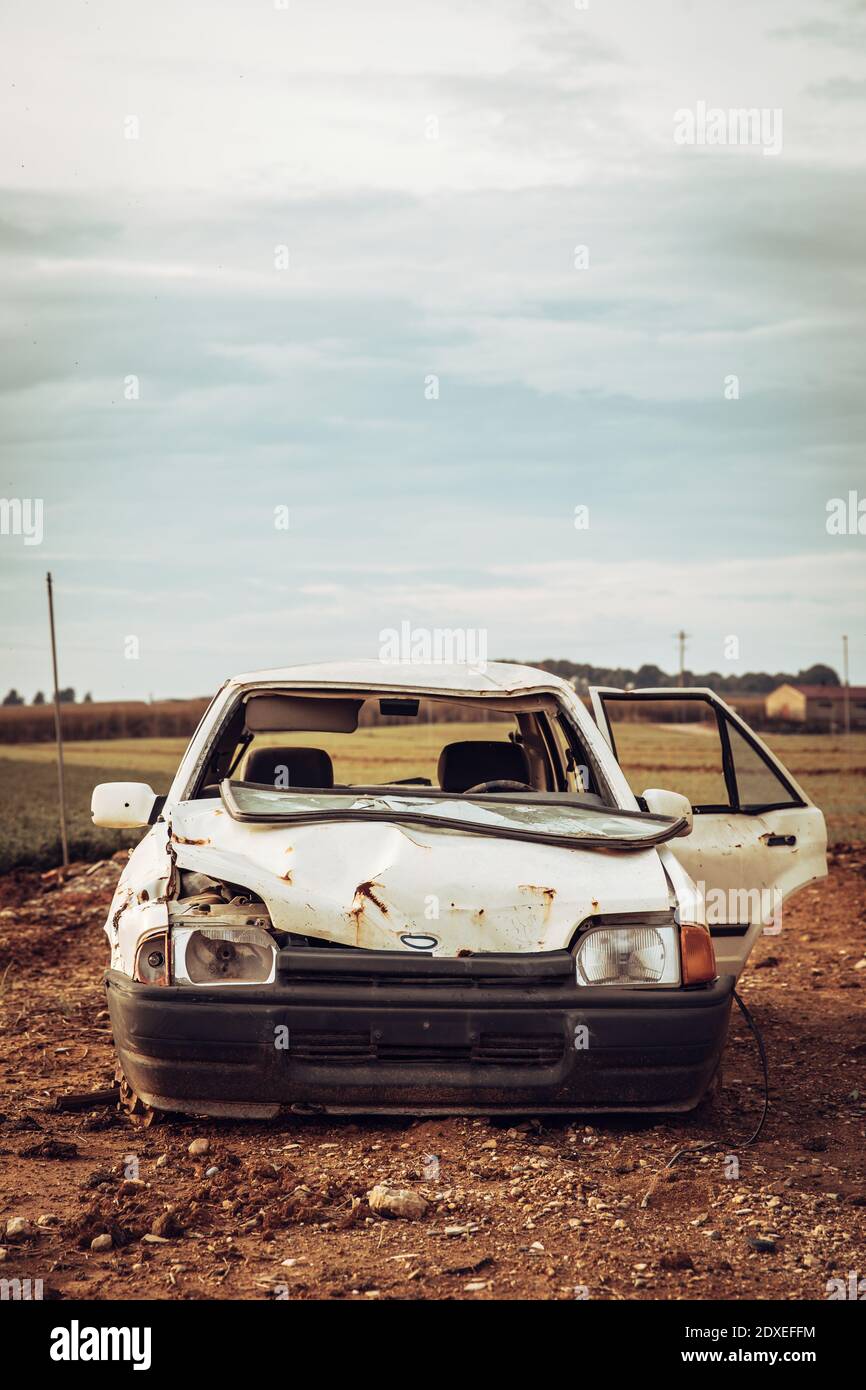 Wrecked car in field hi-res stock photography and images - Alamy