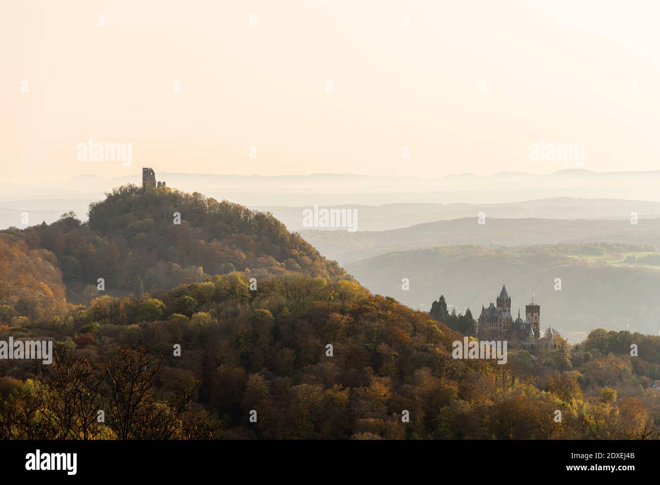 Germany, North Rhine-Westphalia, Konigswinter, Schloss Drachenburg in foggy autumn morning Stock Photo