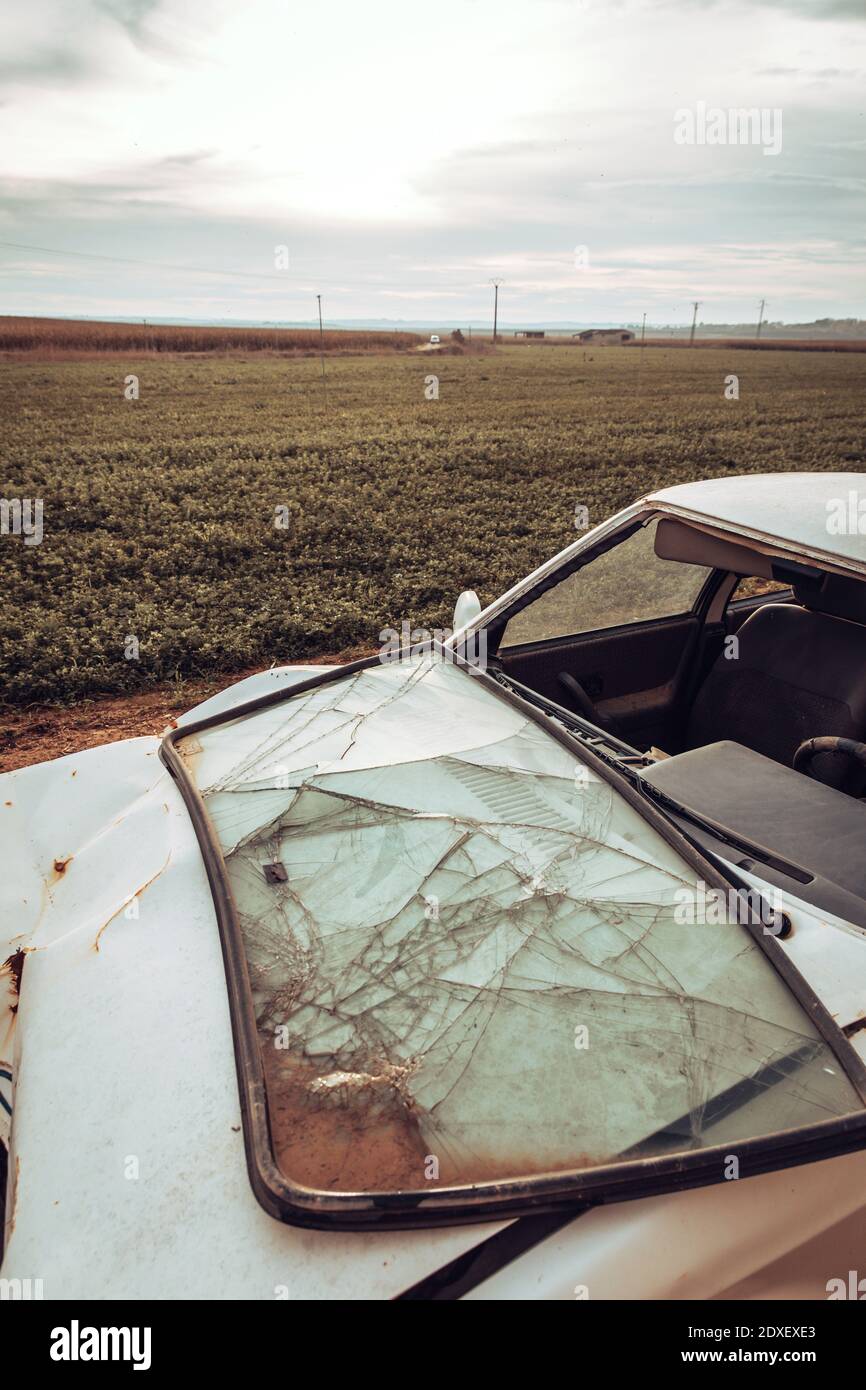 Wrecked car in field hi-res stock photography and images - Alamy