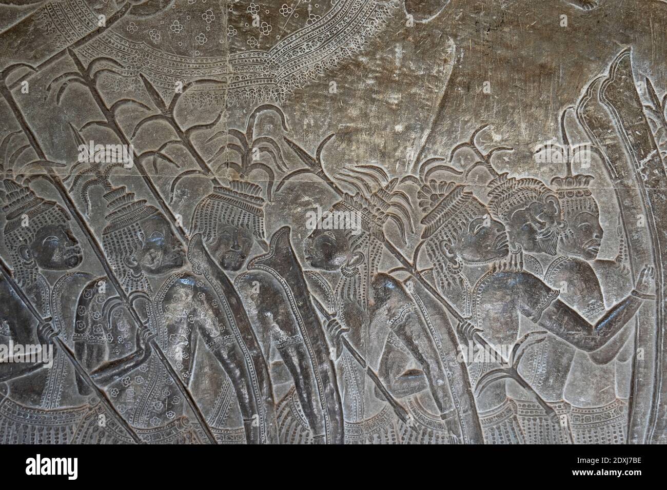 Bas-relief of soldiers on the walls of Angkor Wat Stock Photo