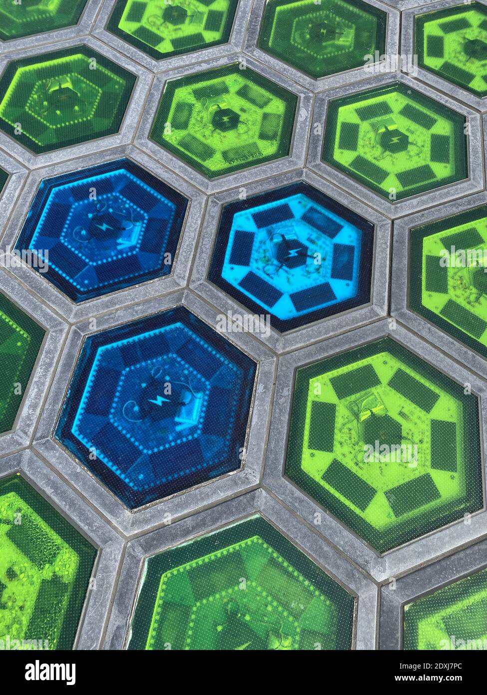 Hexagonal line style hi-res stock photography and images - Alamy