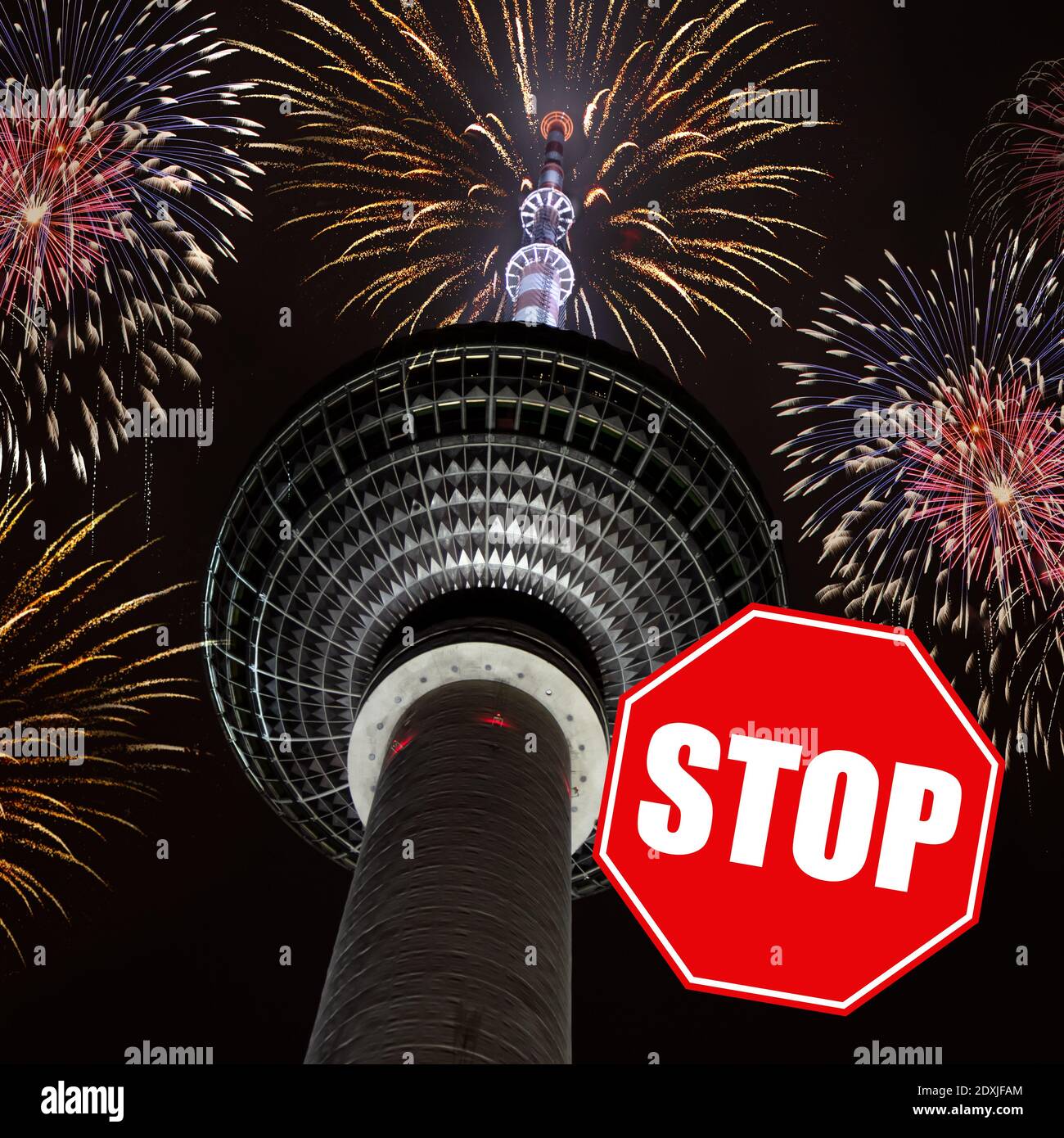 New Year's Eve fireworks at the Berliner Fernsehturm (Berlin TV Tower), Due  to the Covid-19 pandemic, there will be a fireworks ban in 2020 Stock Photo  - Alamy