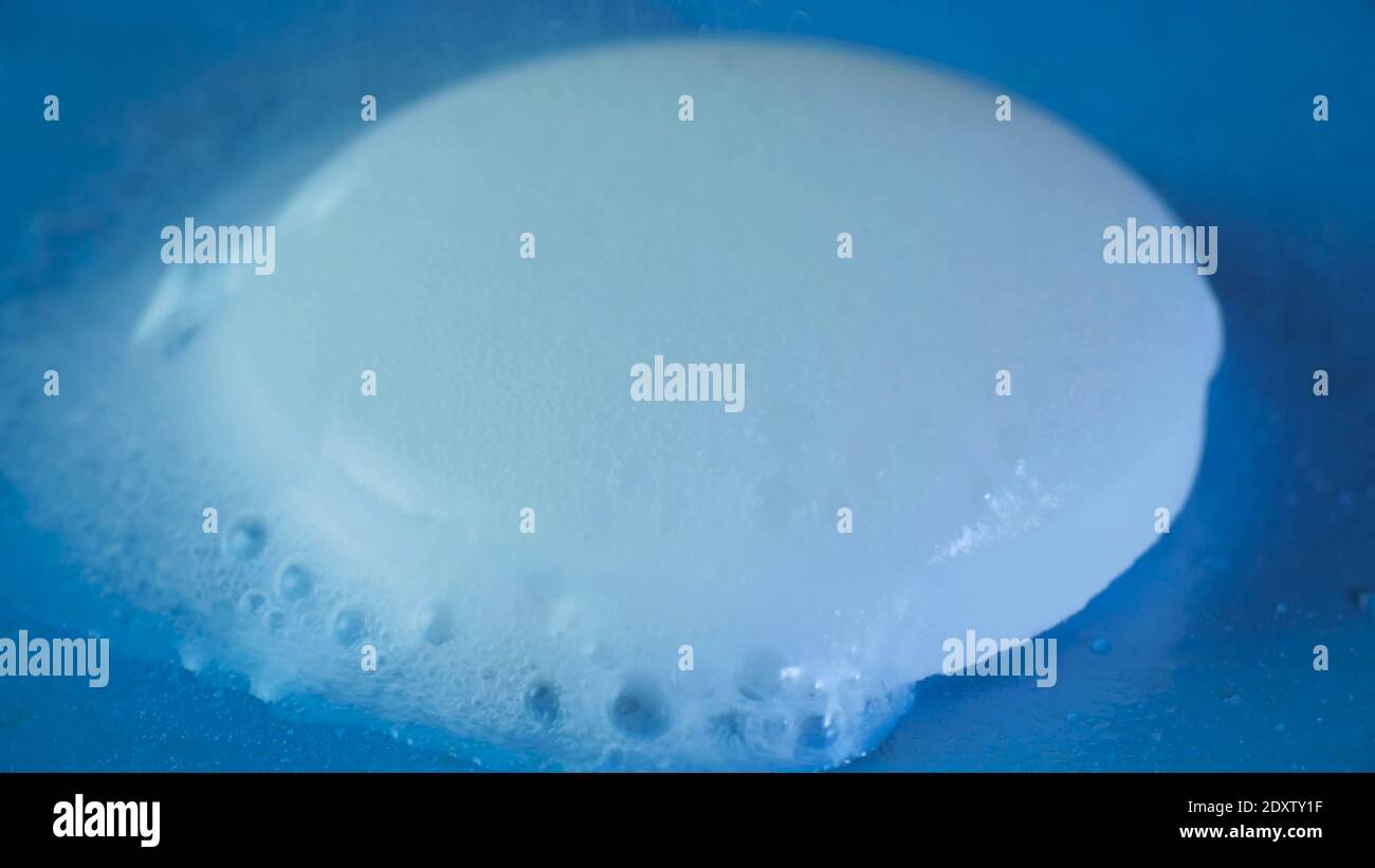 Effervescent pills dissolving in water, aspirin Stock Photo Alamy