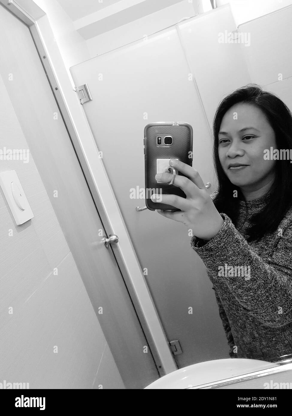 Taking selfie in mirror Black and White Stock Photos & Images - Alamy