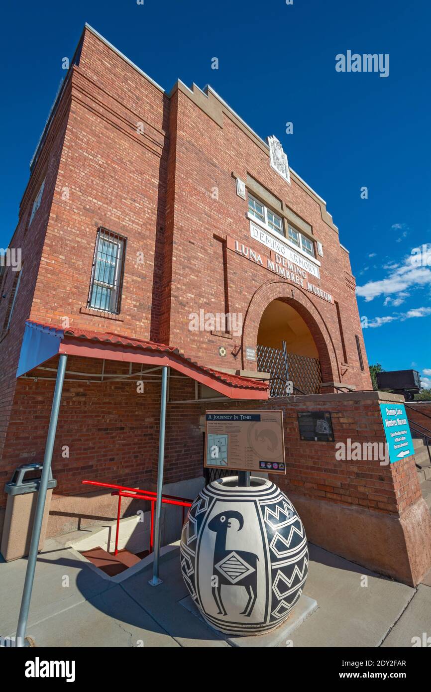 New Mexico, Deming Luna Mimbres Museum, originally built as an armory
