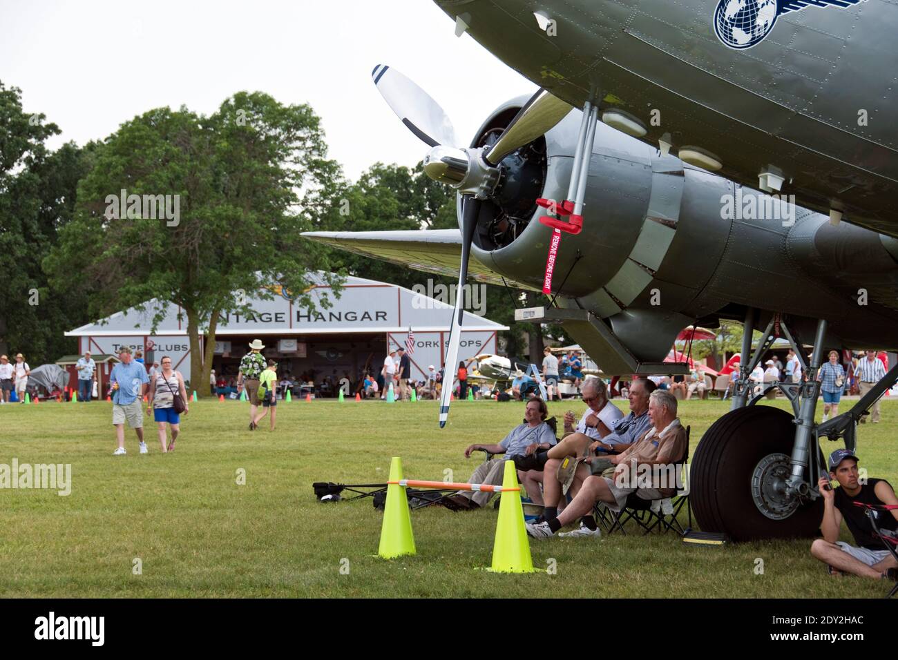 Oshkosh airshow hires stock photography and images Alamy