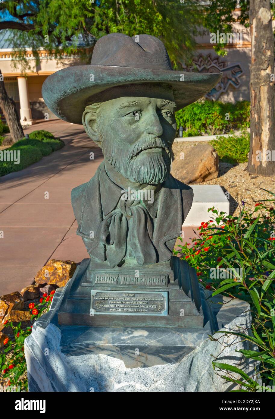 Arizona, Wickenburg / Miracopa County Municipal Center, bust of Henry