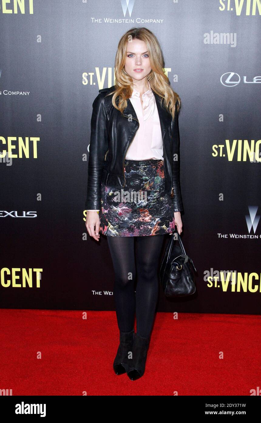 Lindsay Ellingson attends the "St Vincent" premiere at the Ziegfeld
