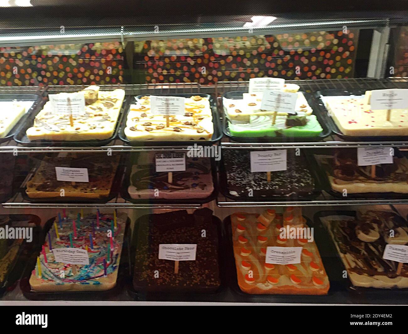 Large container of ice cream hires stock photography and images Alamy