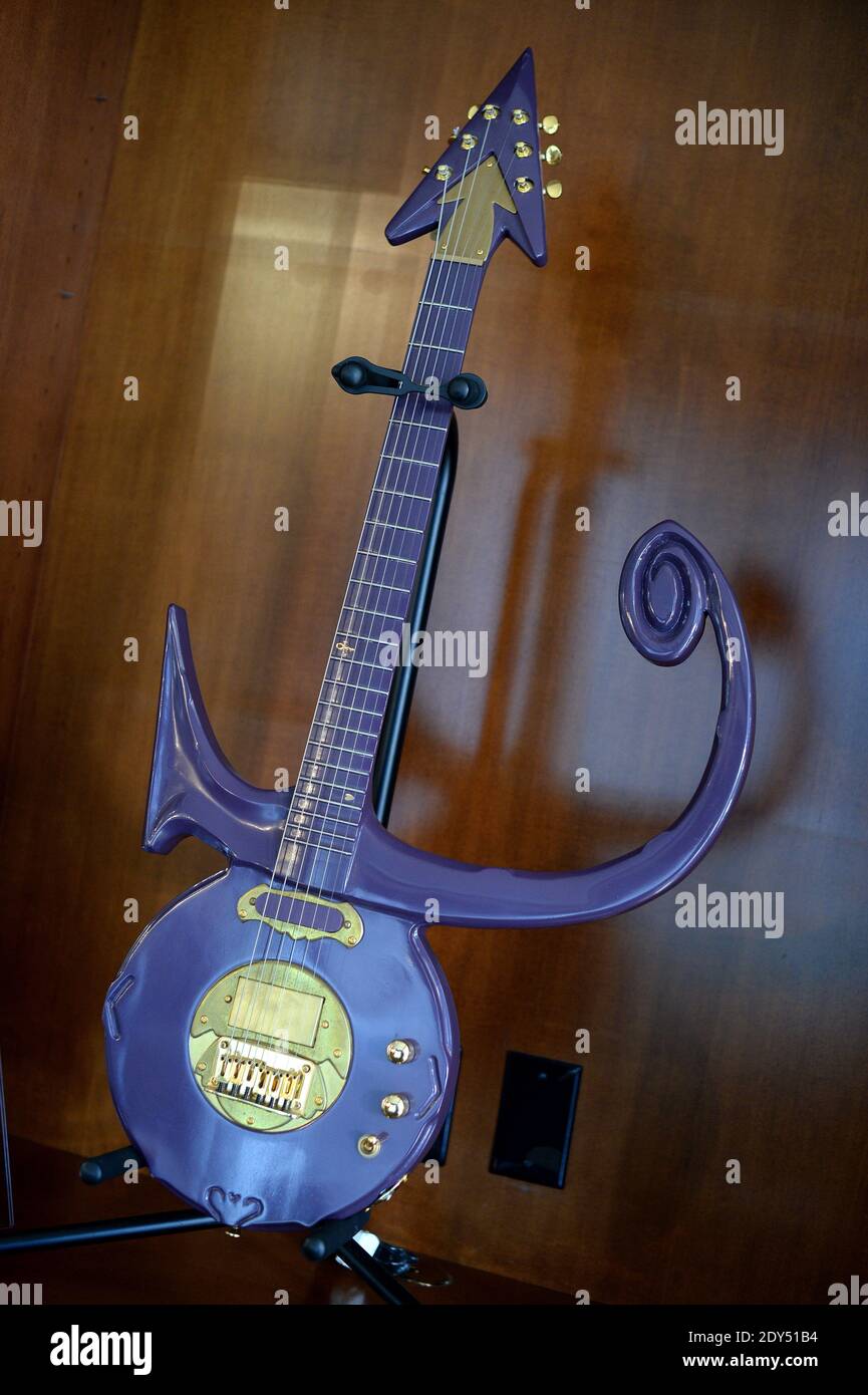 2014 Icons and Idols Rock’n Roll auction at Julien's Auctions Beverly Hills, Los Angeles, CA, USA, November 3, 2014. The auction will be held on November 6th and 7th. Prince Love Symbol Guitar. Estimate $10,000-15,000. Photo by Lionel Hahn/ABACAPRESS.COM Stock Photo