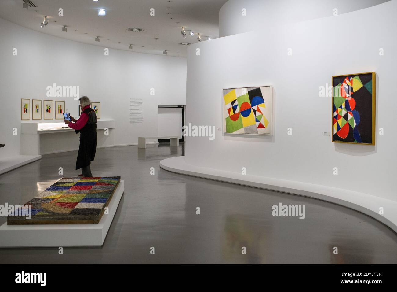 Sonia Delaunay Tate Modern Hi-res Stock Photography And Images - Alamy