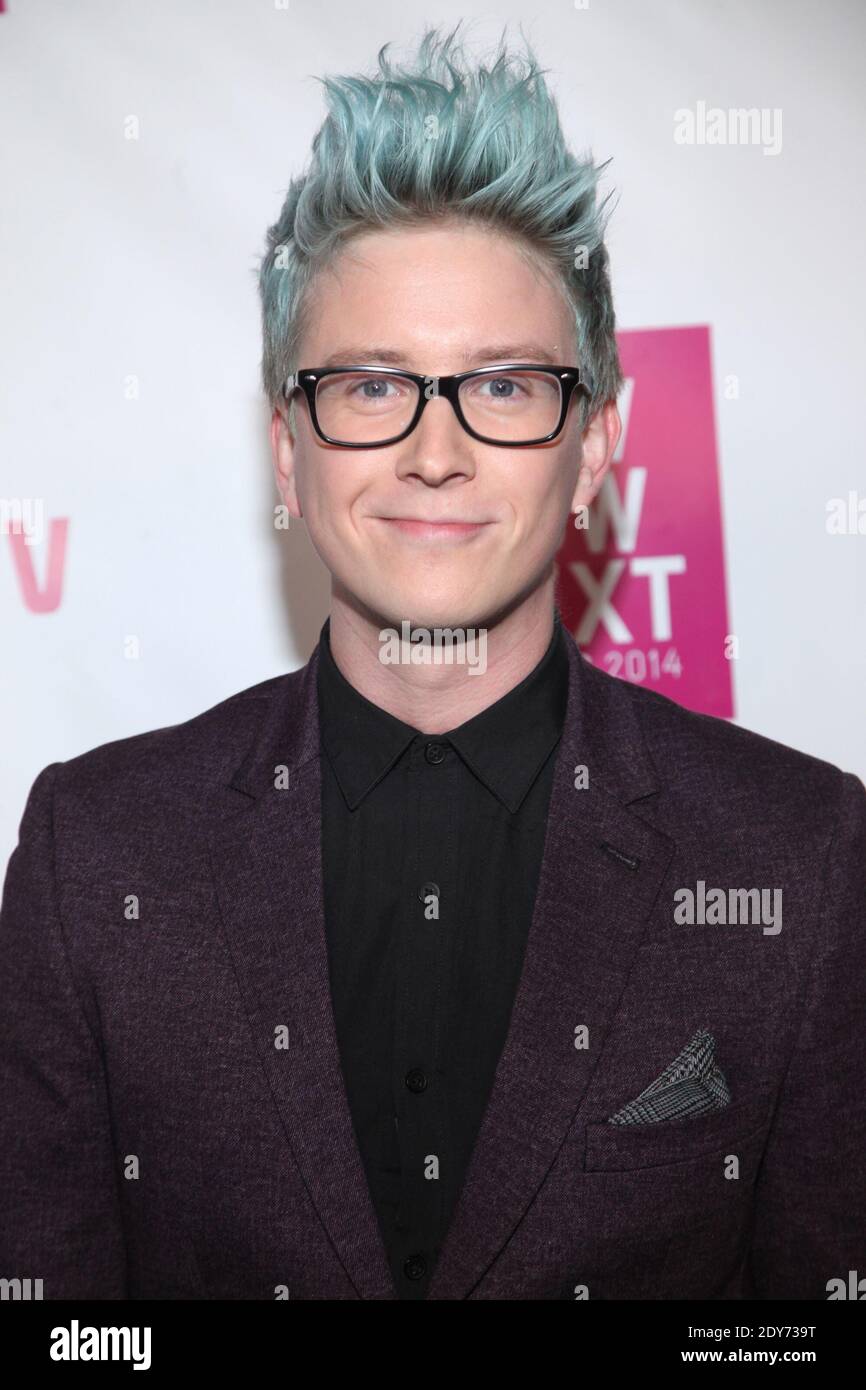 Tyler Oakley attends Logo TV's 2014 NewNowNext Awards at the Kimpton Surfcomber Hotel in Miami Beach, FL, USA, on December 2, 2014. Photo Rolando Rodriguez/ABACAPRESS.COM Stock - Alamy