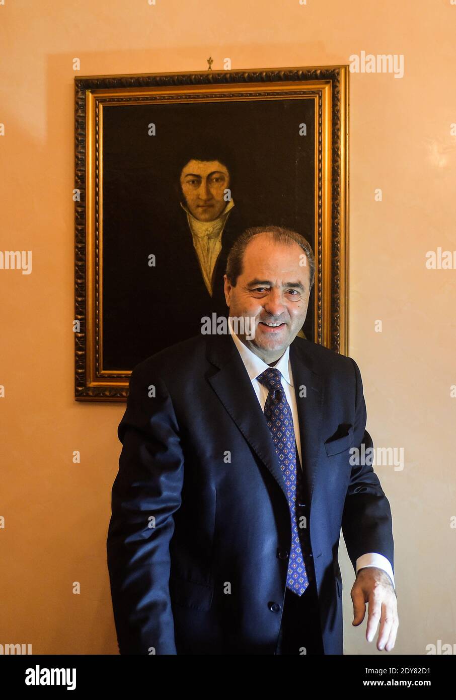 Antonio Di Pietro Returns To The Field With Italia Dei Valori And Think Also Of Rome