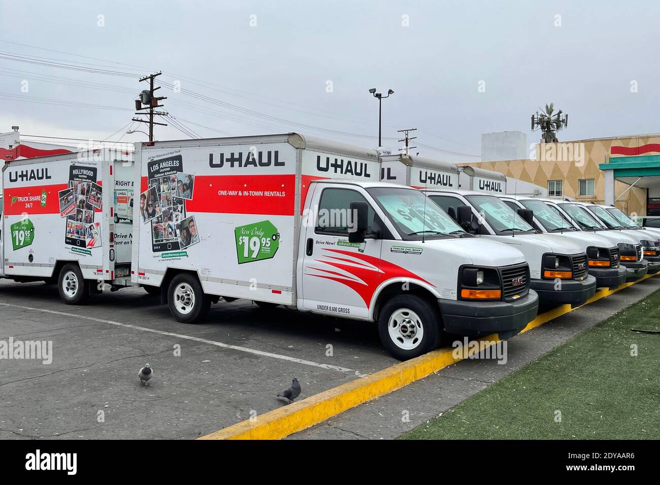 Rental Trucks High Resolution Stock Photography And Images Alamy