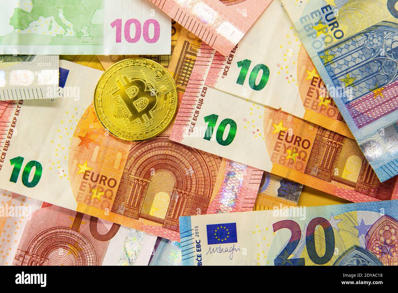Bitcoin euro rate hi-res stock photography and images - Alamy