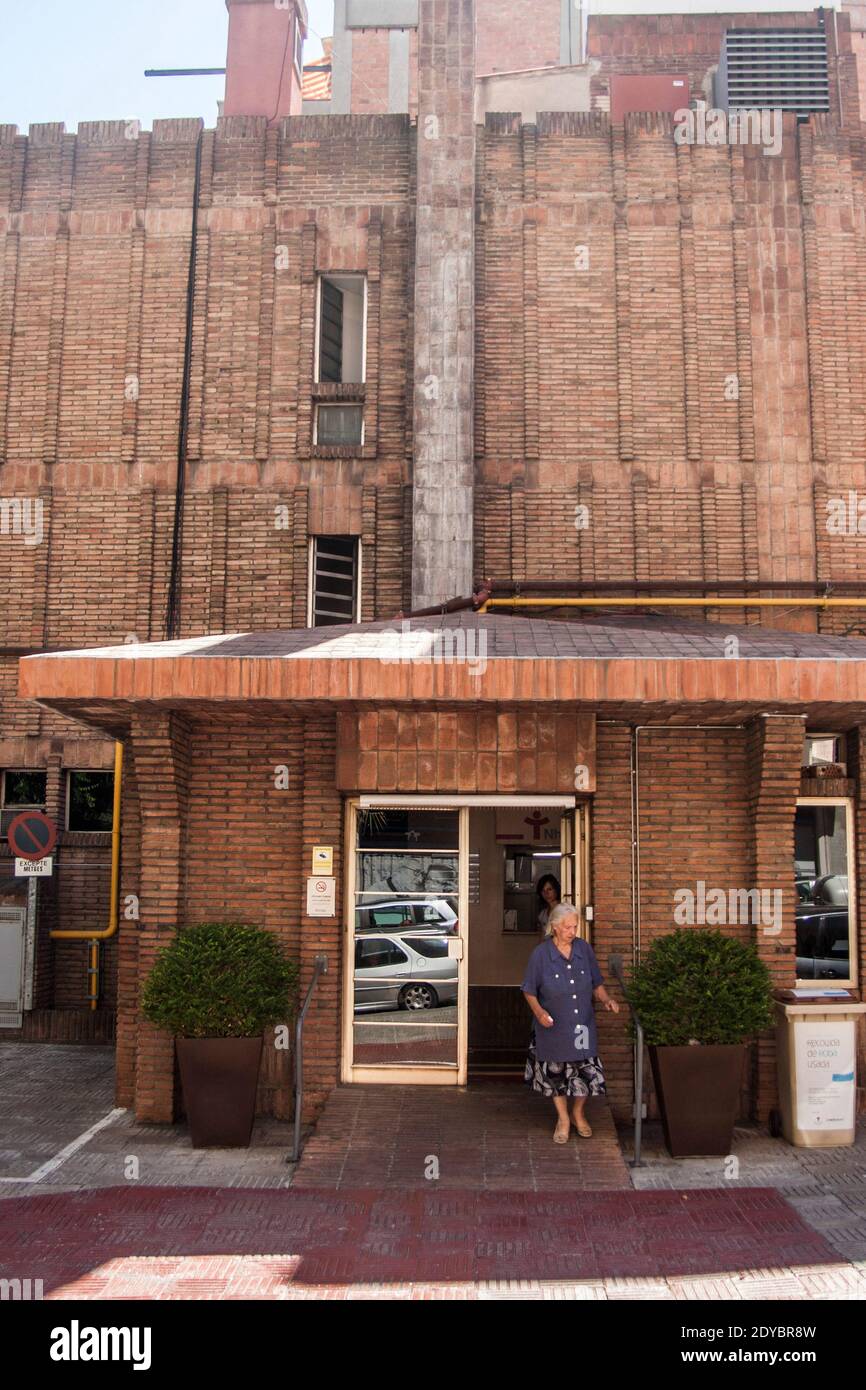 A hospital in Barcelona. Un hôpital à Barcelone Stock Photo Alamy