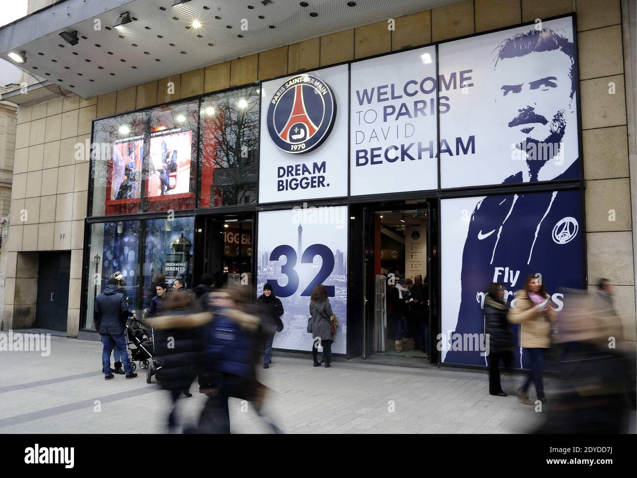Psg store hi res stock photography and images Alamy