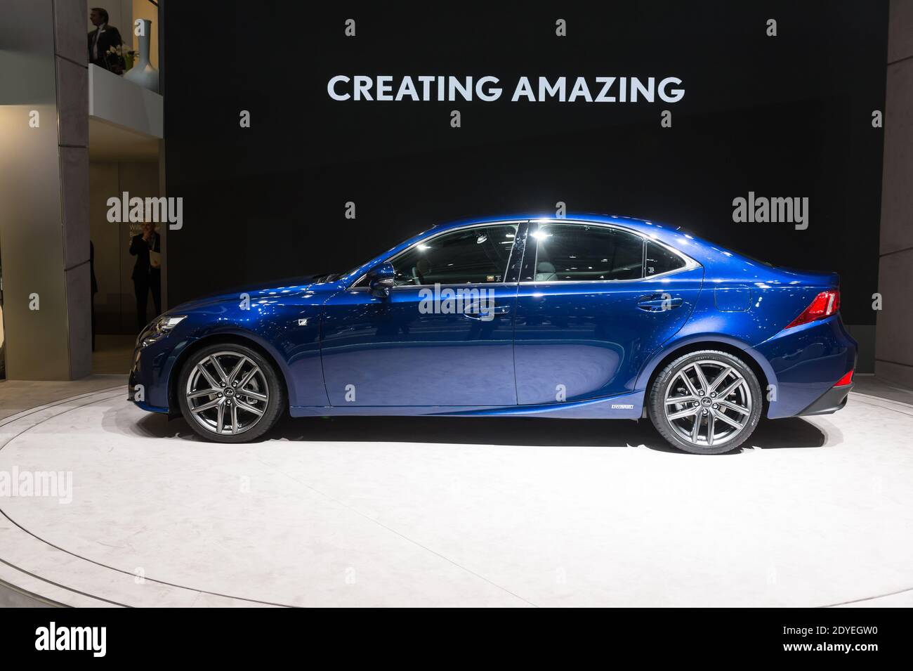Lexus is 2024 300h accessories