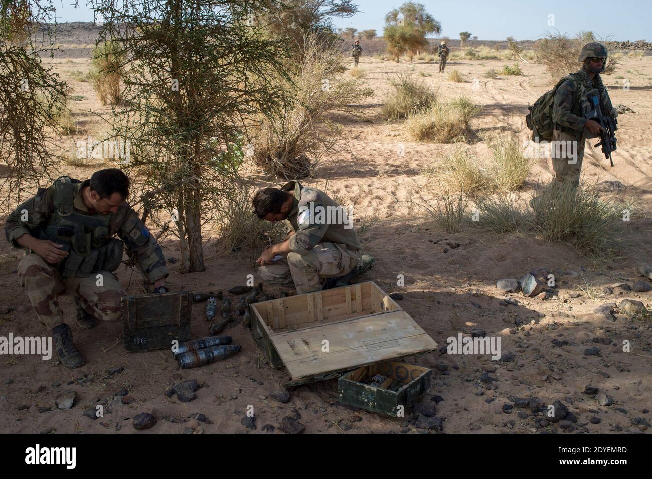 Colonial ruler hi-res stock photography and images - Alamy