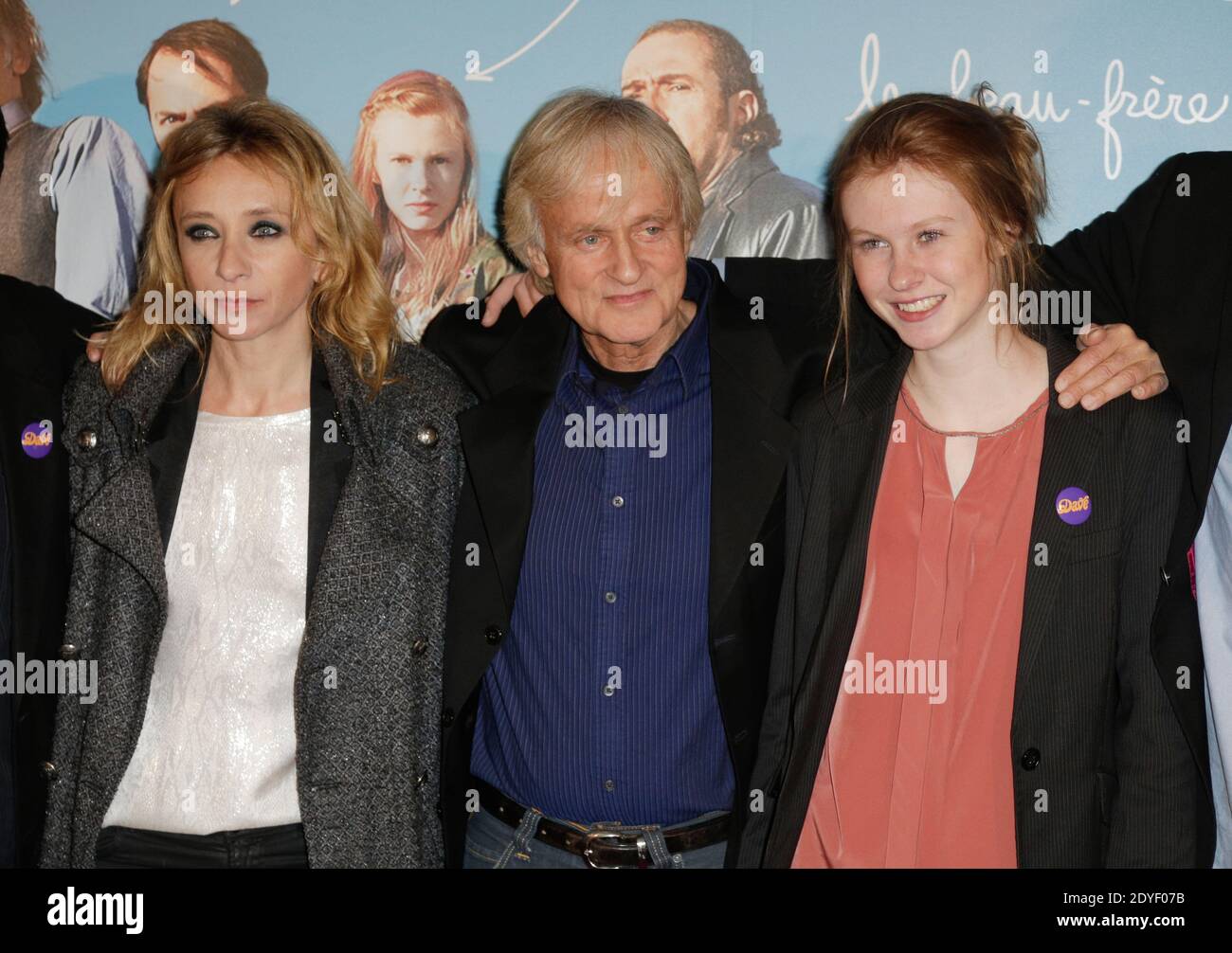 Sylvie Testud Dave And Mathilde Goffart Attending The Premiere Of Une Sylvie Testud Dave And Mathilde Goffart Attending The Premiere Of Une
