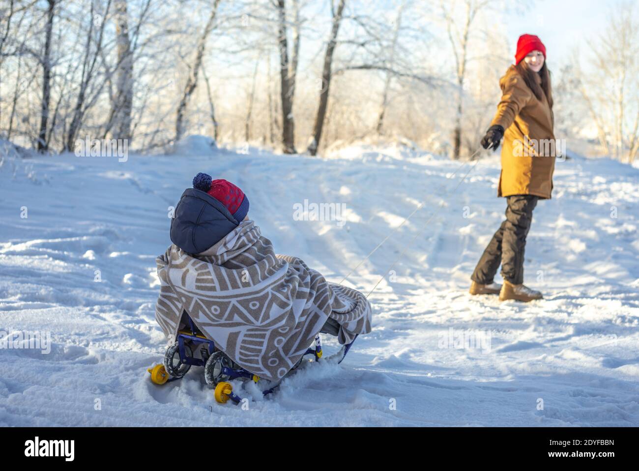 Kid pulling blanket hires stock photography and images Alamy