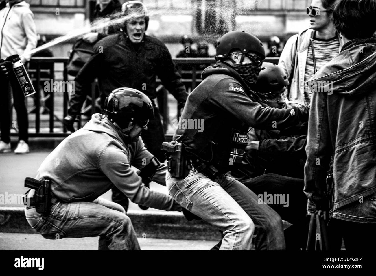 FRA - Rennes - Demonstration 'Neither Macron nor Le Pen'. Rennes, 04/05/2017, demonstration of high school students with the slogan 'Neither Macron no Stock Photo