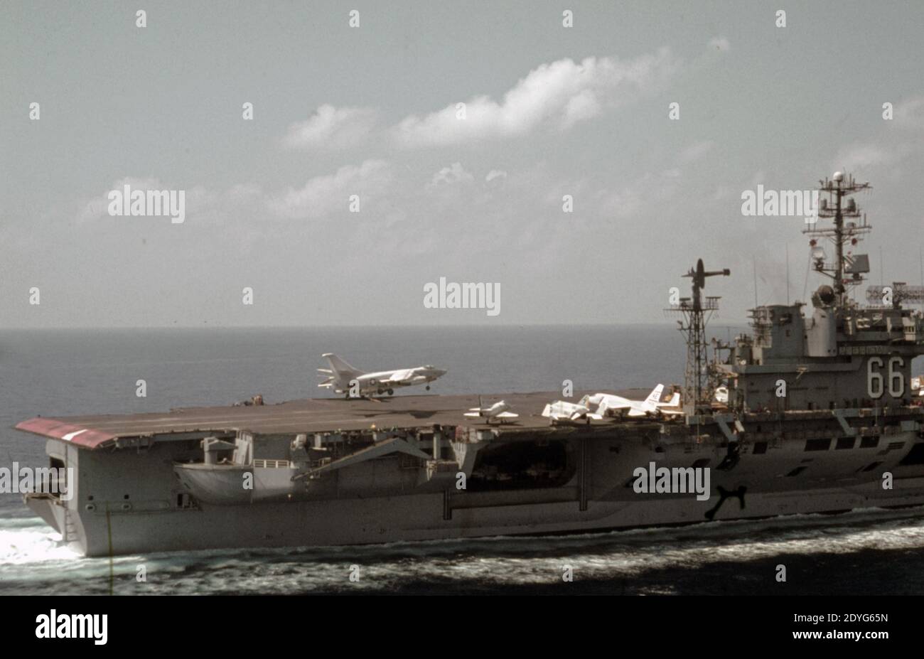 US NAVY / United States Navy Flugzeugträger KittyHawkKlasse