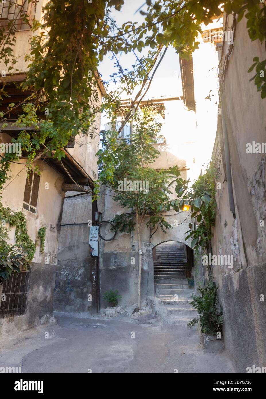 Vintage street and life how looks  in ancient City in Damascus (Syrian Arab Republic) after war ended in 17/12/2019 Stock Photo