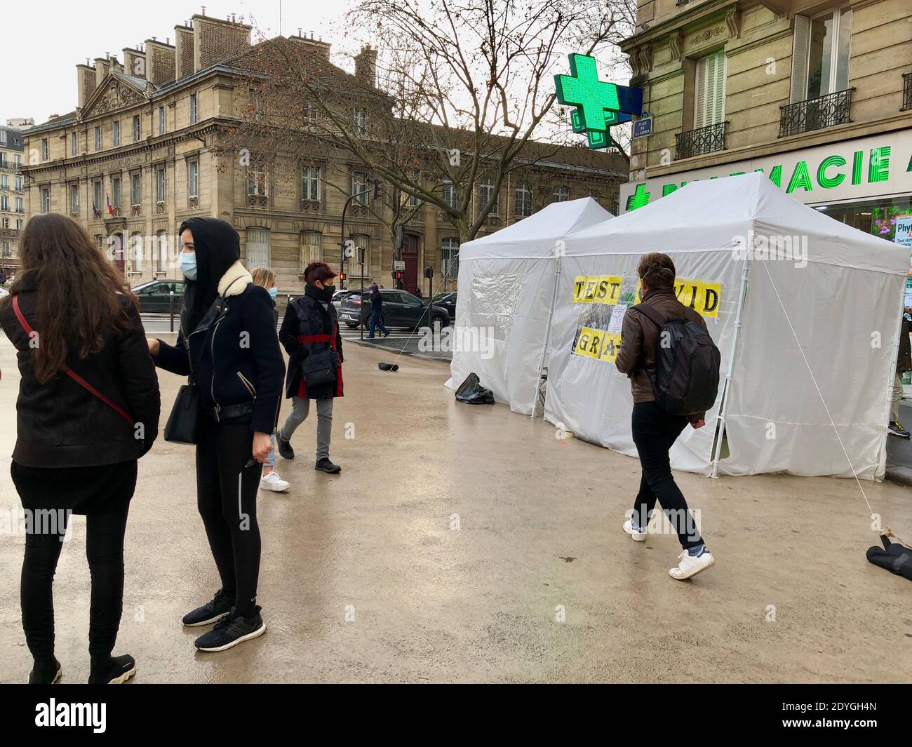Paris, France, Group People Standing near Covid-19 Testing Tent on Street, French Pharmacy giving Free Covdi Testing, Masked public Stock Photo