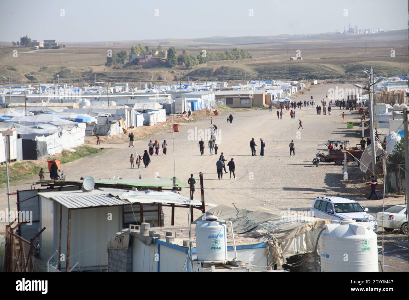 Baghdad. 26th Dec, 2020. Photo taken on Dec. 8, 2020 shows Hasansham U3 Camp in Nineveh province, Iraq. The ongoing COVID-19 pandemic has raised vulnerability levels of Internal Displaced People (IDP) in Iraq. Aid agencies can't do as much to help, and containing the contagious virus in camps is becoming more difficult. Credit: Xinhua/Alamy Live News Stock Photo