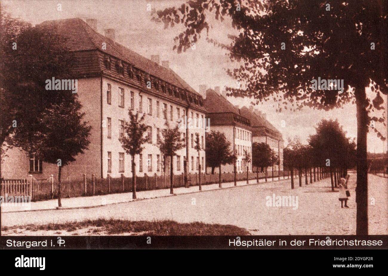 Lata 1900-1910 , Budynki szpitalne przy ulicy Warszawskiej, numery 27, 26 i 25. Stock Photo
