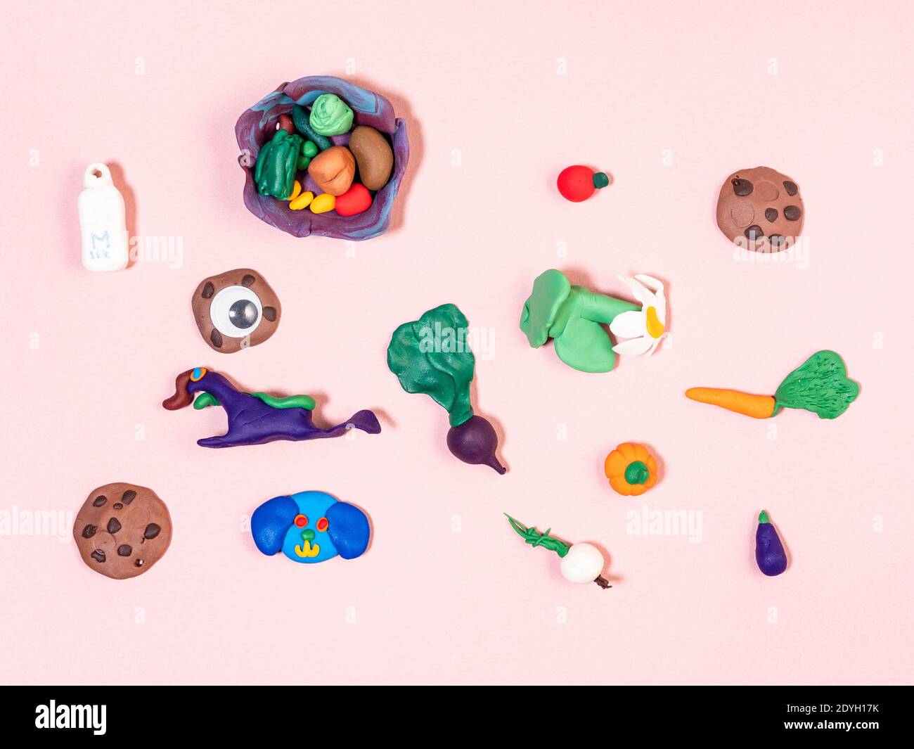 Artistic figurines hand made hi-res stock photography and images - Alamy