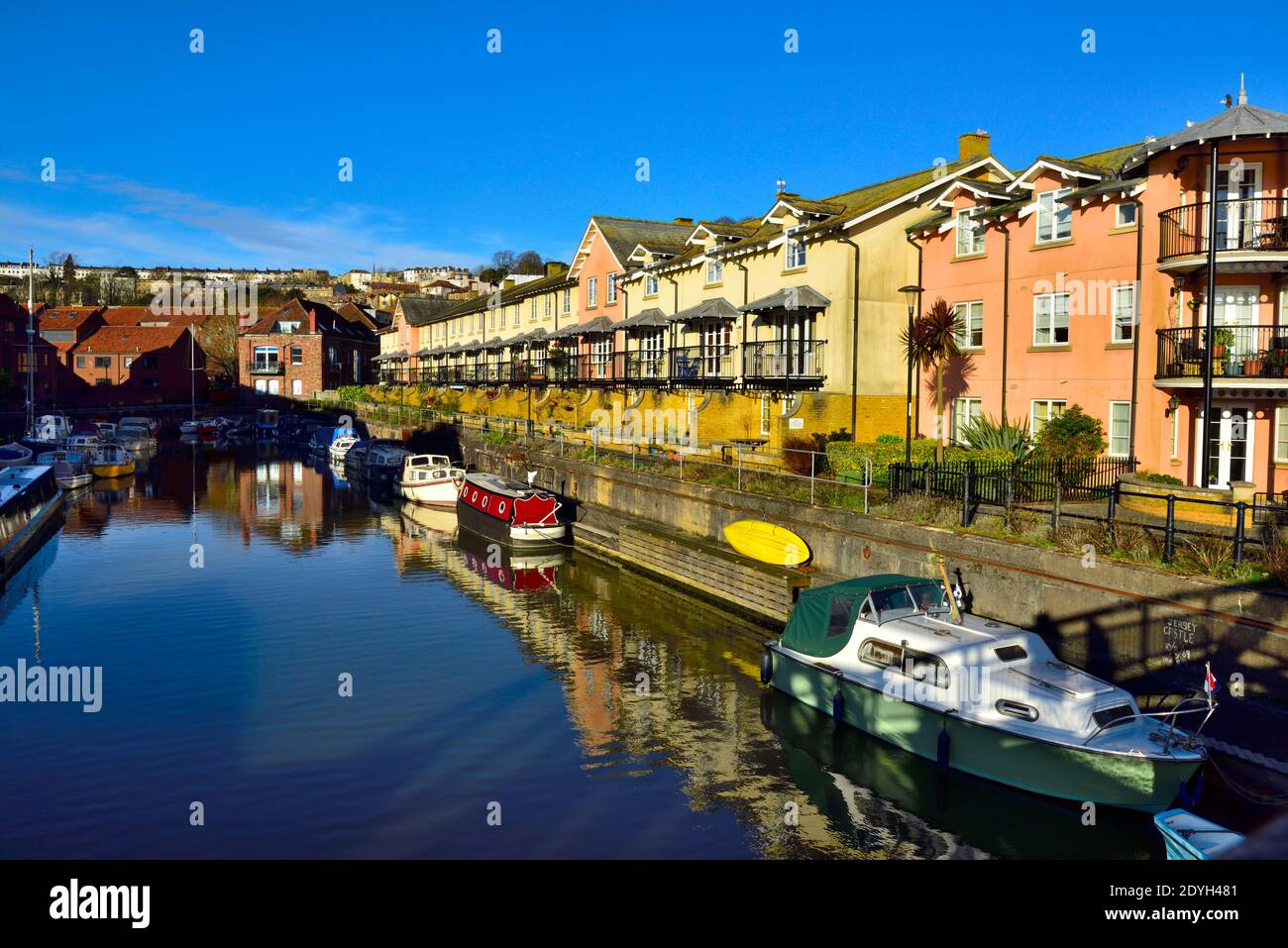 Pooles Wharf Marina and modern water side flats, Bristol floating harbour, UK Stock Photo