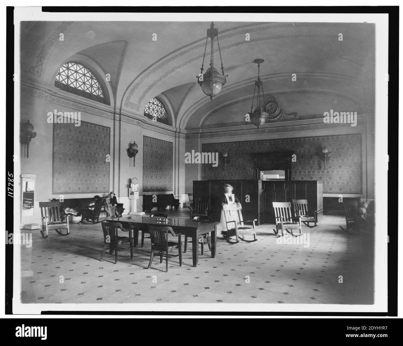 Waiting room exterior Black and White Stock Photos & Images Alamy