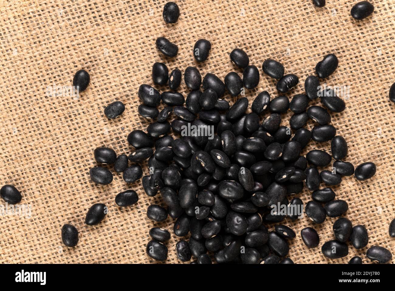 Black kidney beans background and texture. Top view Stock Photo - Alamy