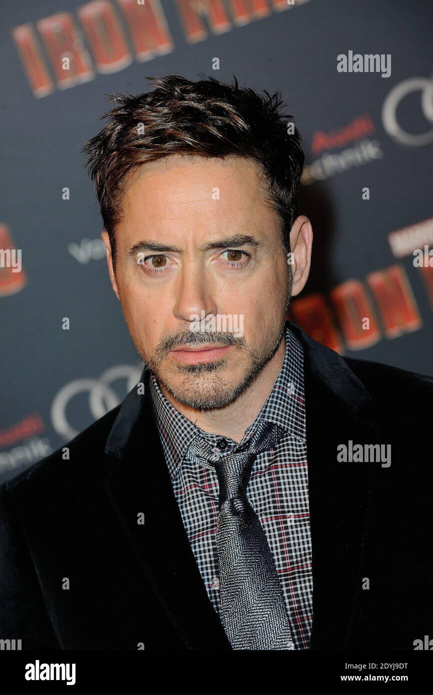 More Pics of Robert Downey Jr Walking Shoes 17 of 22  Robert Downey Jr  Lookbook  StyleBistro