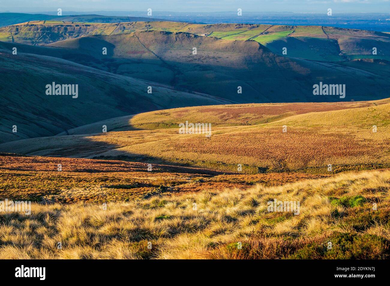 The upland moors of the Peak District around Kinder Scout Stock Photo