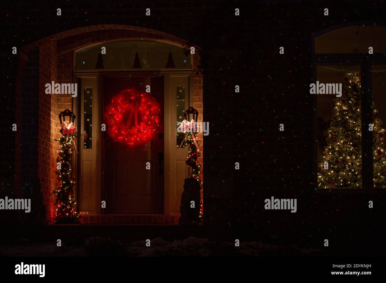 Lighted tree in window hires stock photography and images Alamy