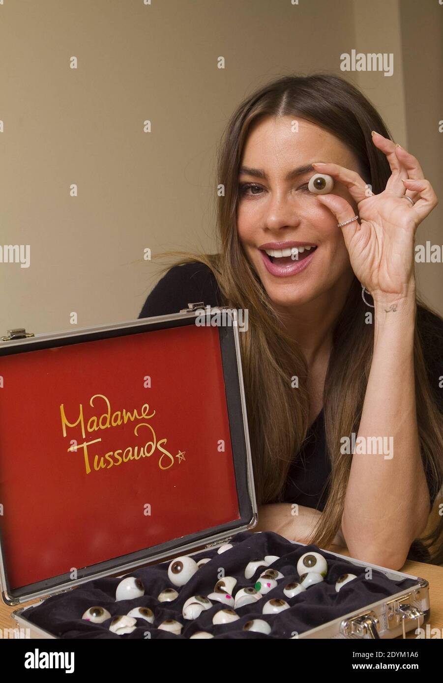 American Idol wax works at Madame Tussauds new Konami Karaoke Video Game  Las Vegas, Nevada - 16.01.07 Stock Photo - Alamy