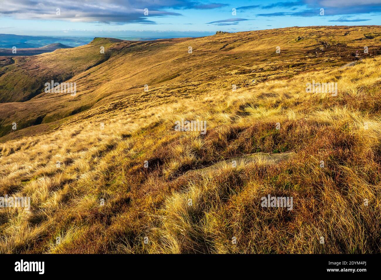 On the southern edge of Kinder Scout looking towards Edale Rocks . Peak District National Park, Derbyshire, UK Stock Photo