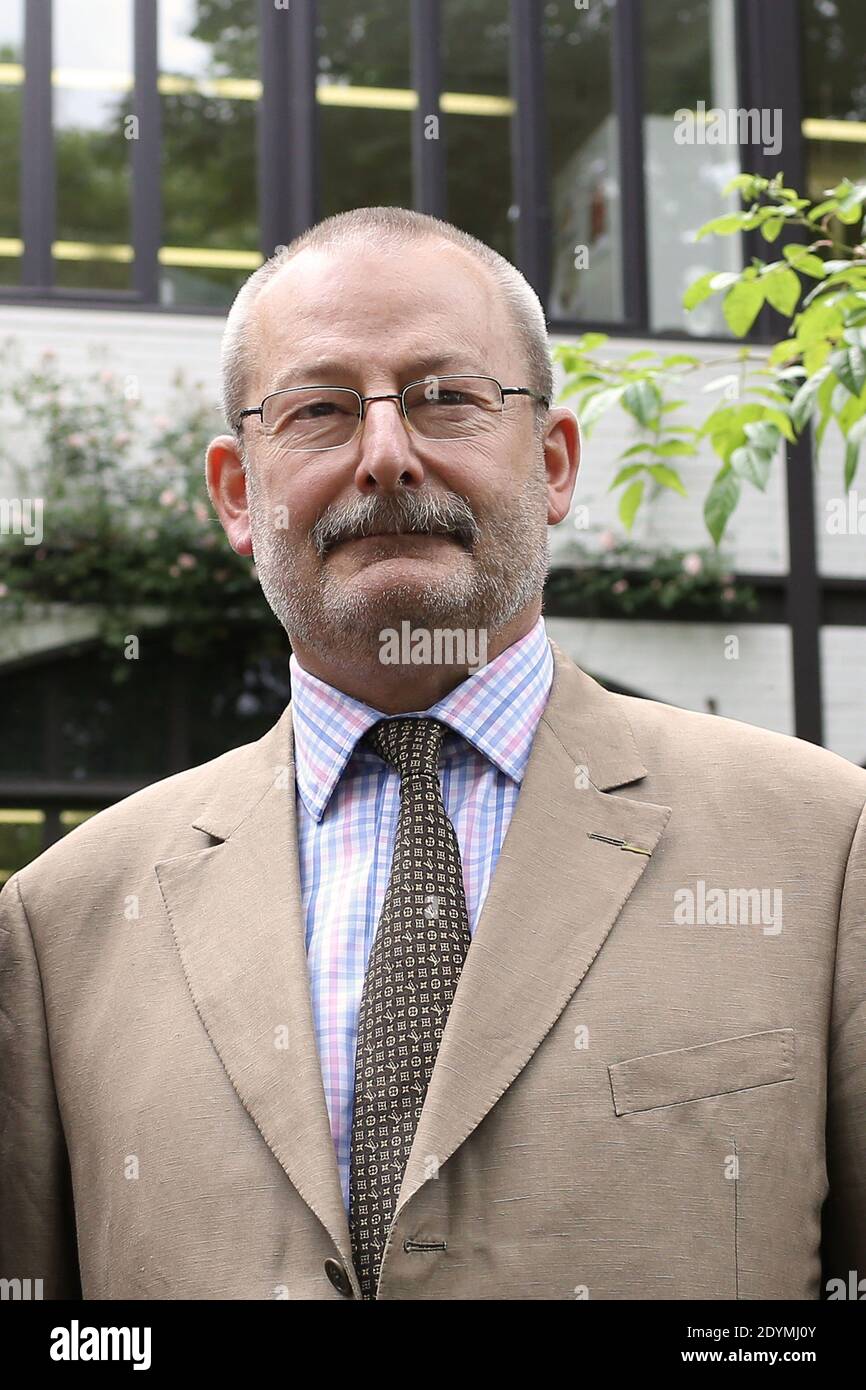 Left Patrick Louis Vuitton Fifth Generation Family Member Louis Vuitton –  Stock Editorial Photo © ChinaImages #244820382