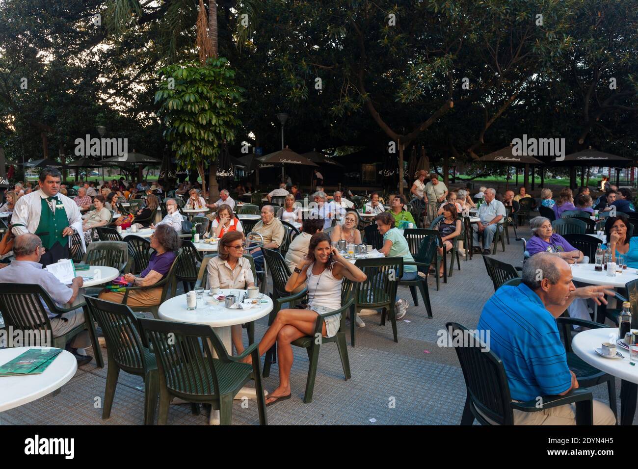 Argentina, Buenos Aires - An afternoon at Café La Biela, in Recoleta. Stock Photo