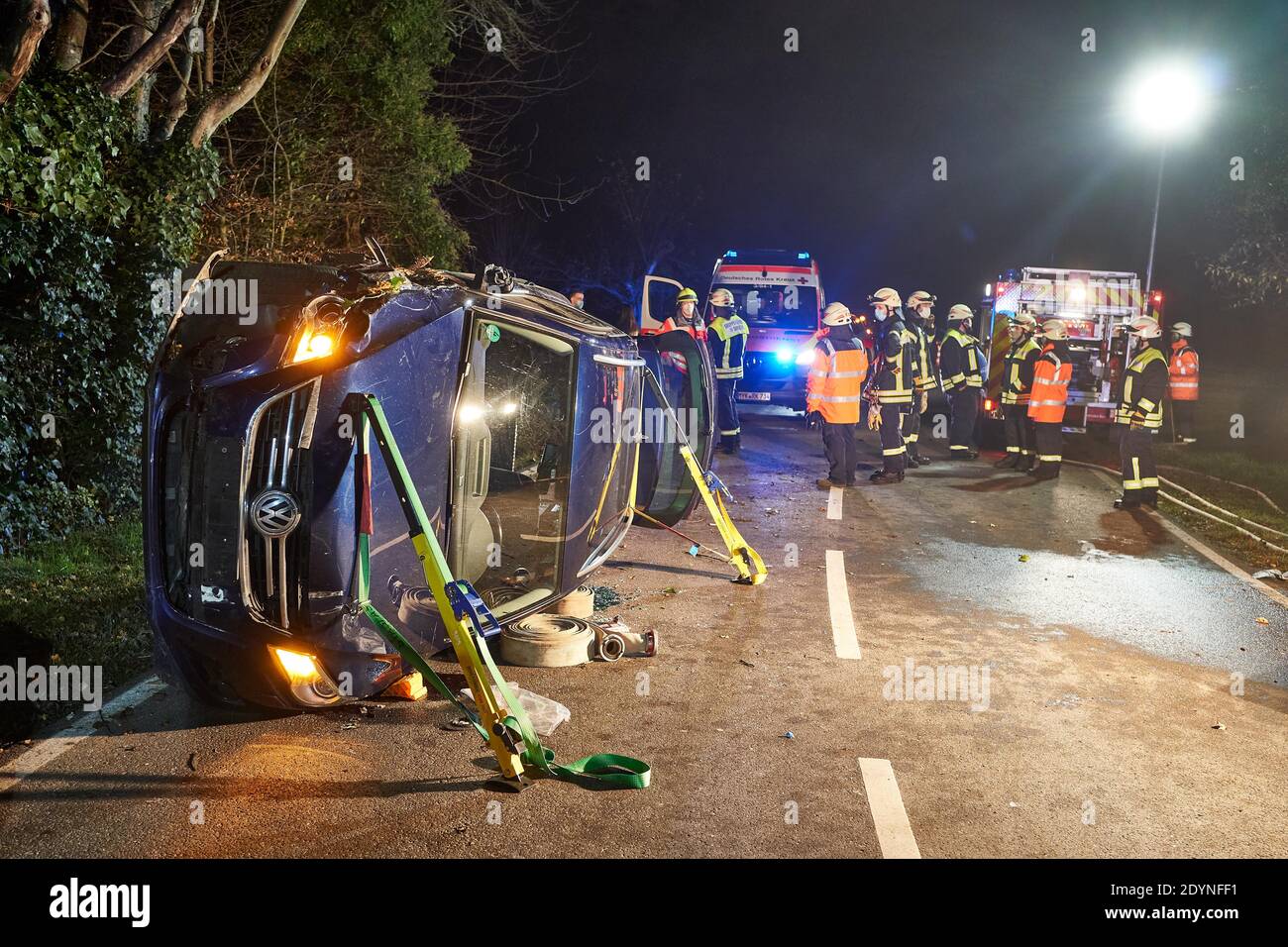 Ambulance on scene of accident hi-res stock photography and images - Alamy
