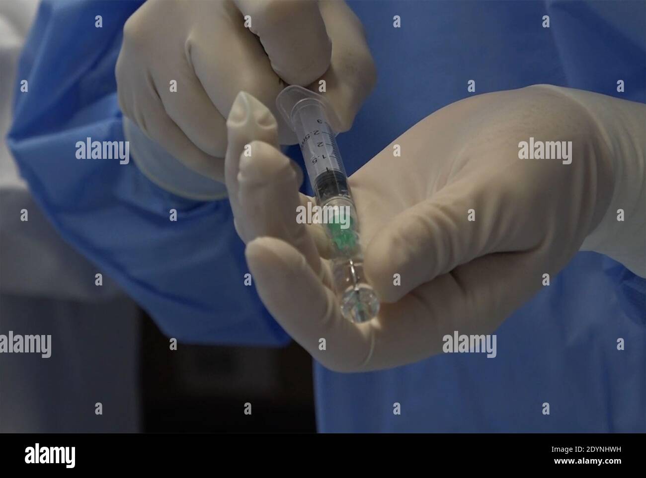 Rome, Italy. 27th Dec, 2020. Rome, Preparation of the vials for the first anti Covid 19 vaccine on the occasion of the Vaccine Day Pictured: Credit: Independent Photo Agency/Alamy Live News Stock Photo