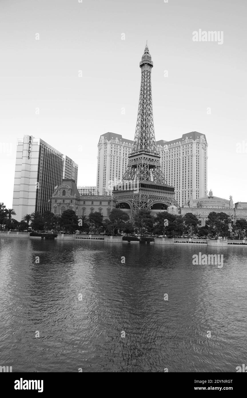 Eiffel Tower Las Vegas California USA Stock Photo Alamy