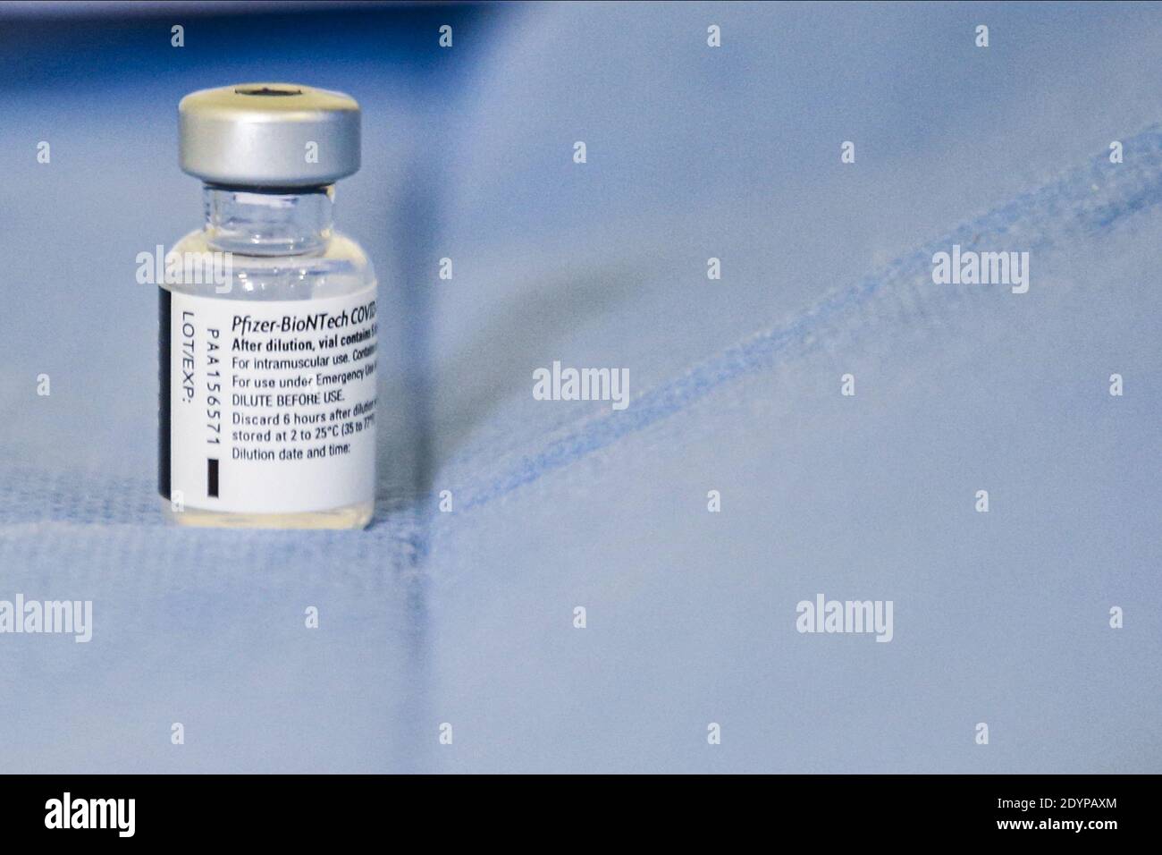 The First Injection Shot Intramuscular injections hi-res stock photography and images - Alamy